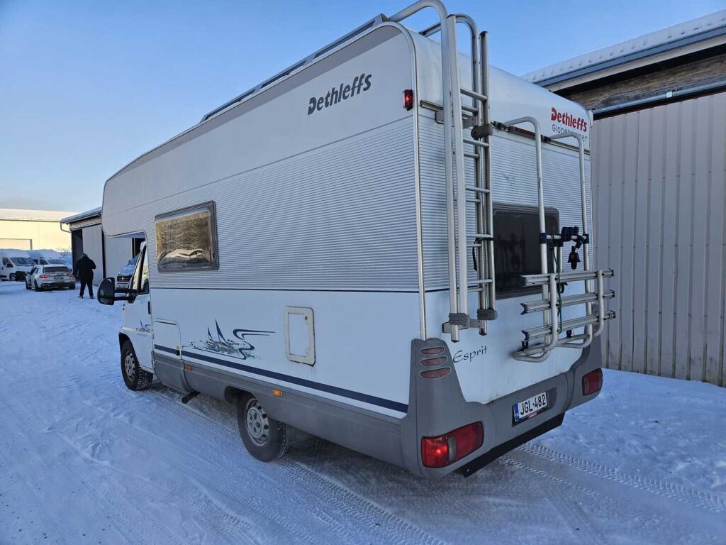 Dethleffs Esprit 2001 Valkoinen