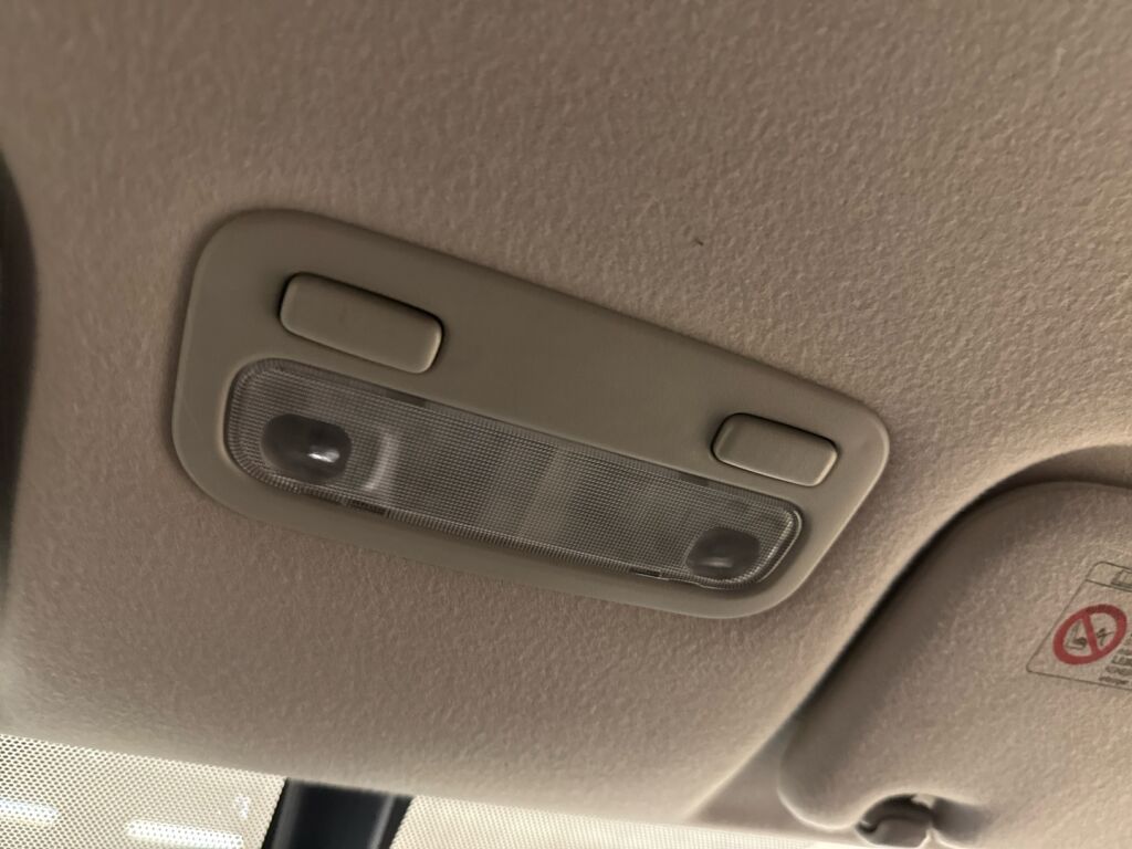 Toyota Corolla 2006 Punainen