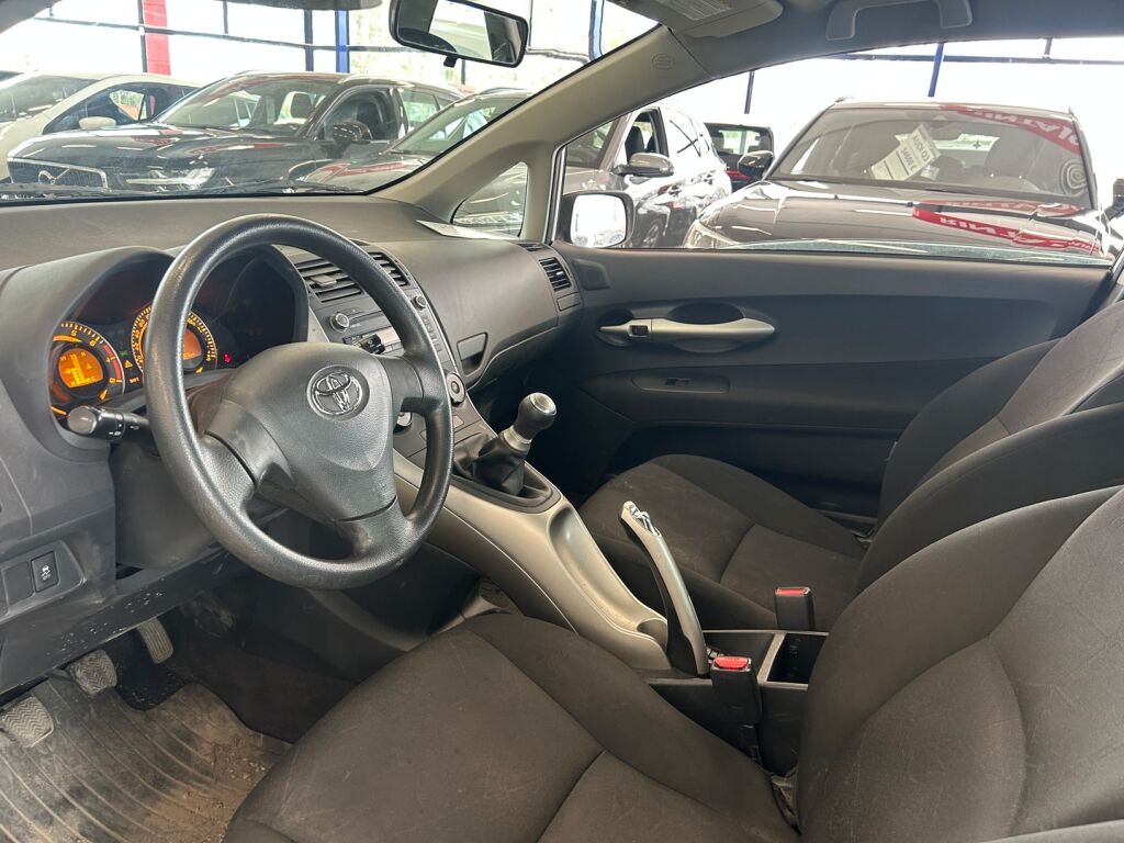 Toyota Auris 2007 Hopea