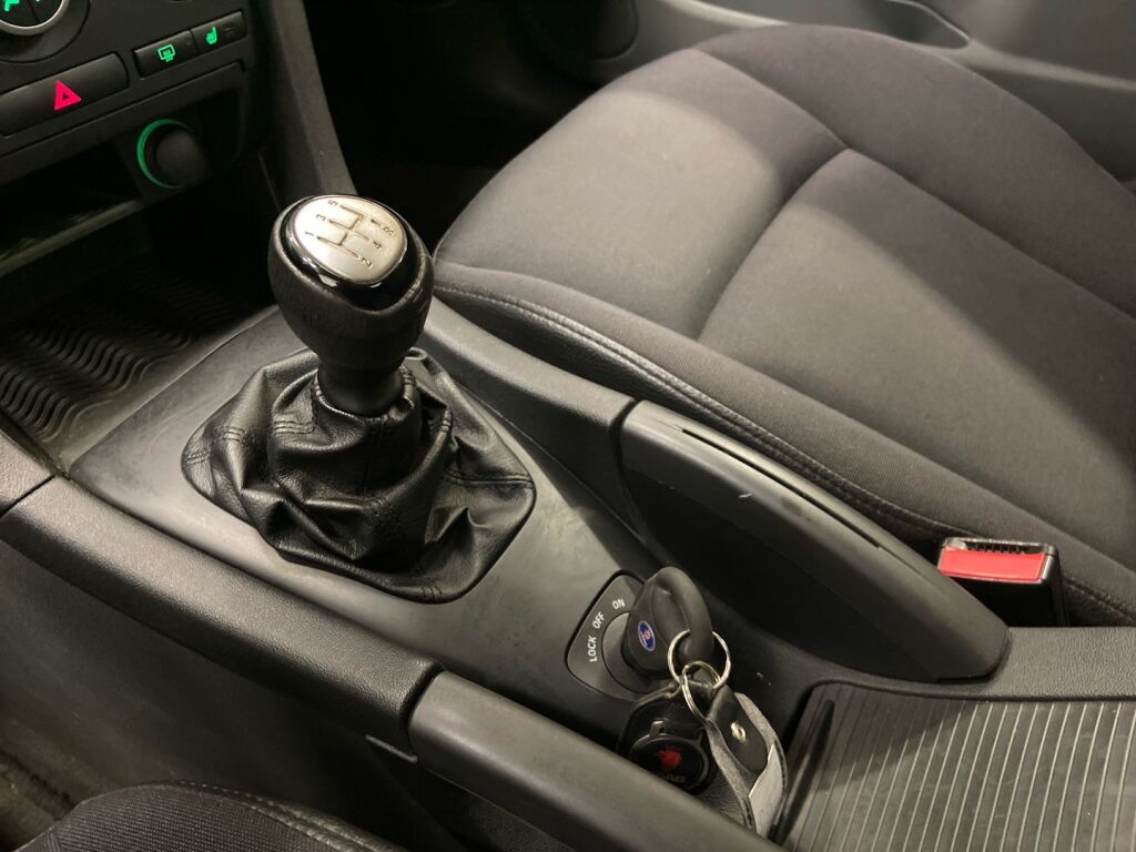 Saab 9-3 2006 Harmaa