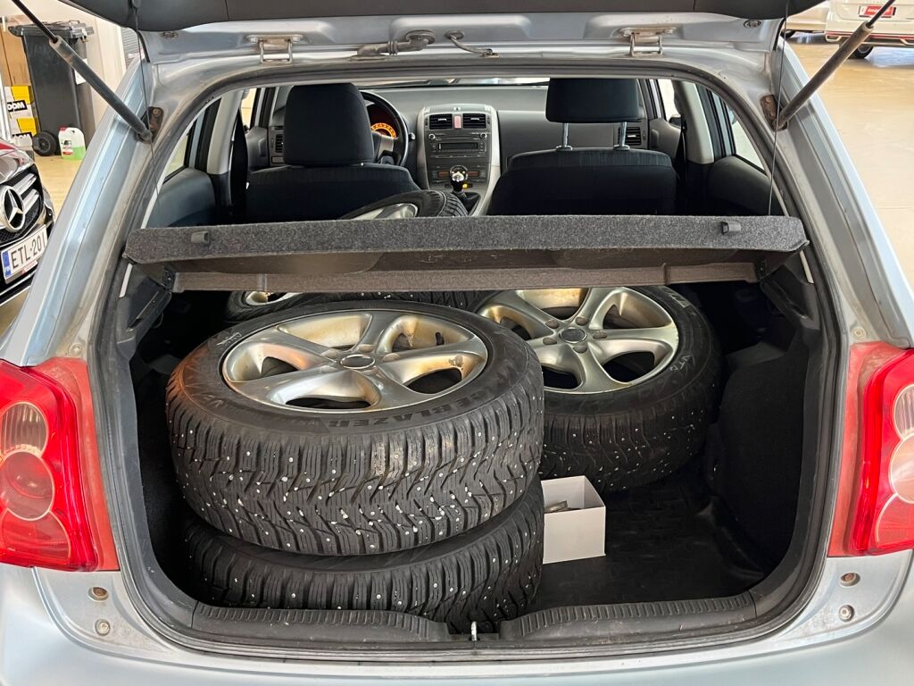 Toyota Auris 2007 Sininen