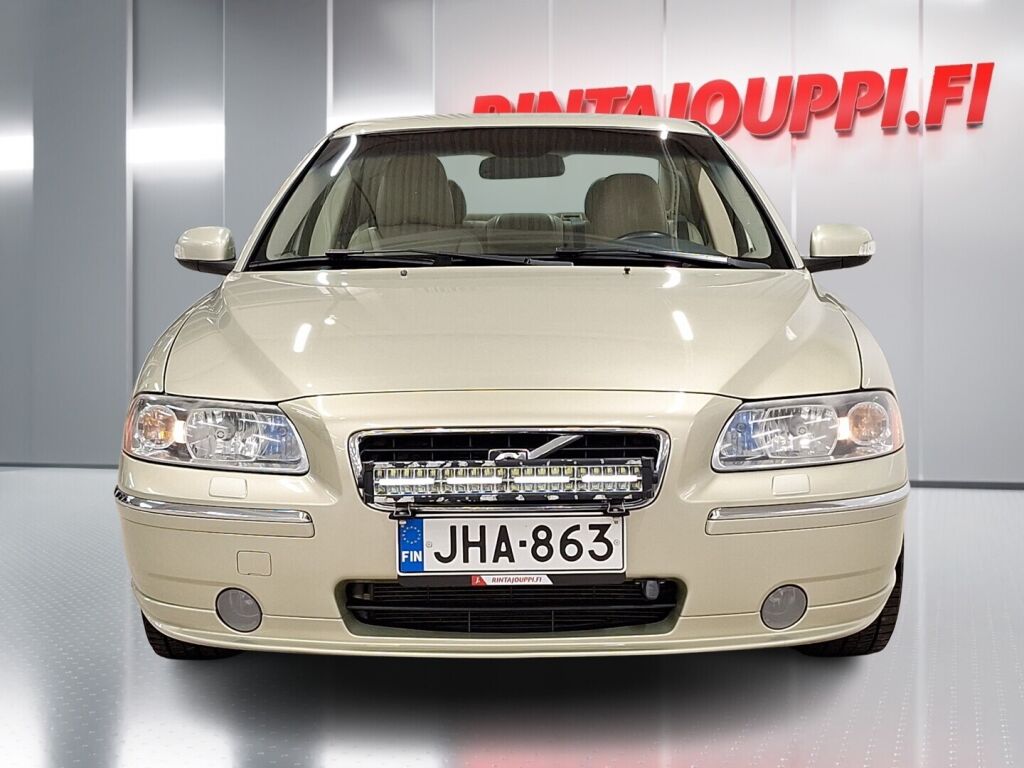 Volvo S60 2007 Keltainen