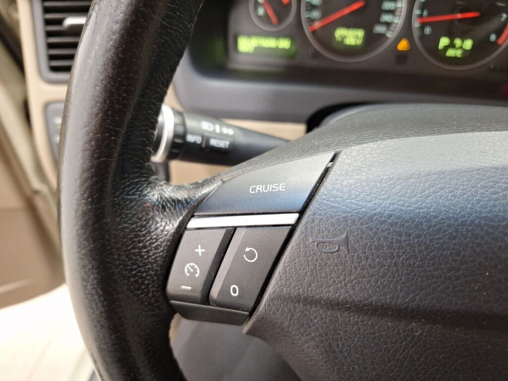 Volvo S60 2007 Keltainen