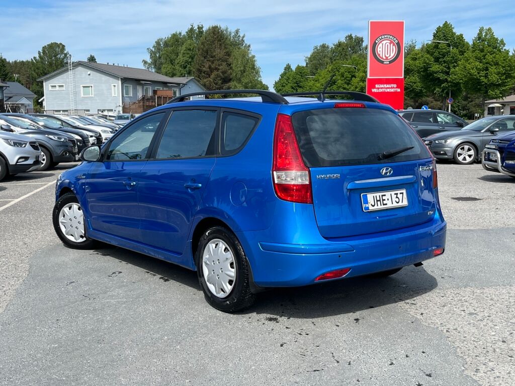 Hyundai i30 2010 Sininen