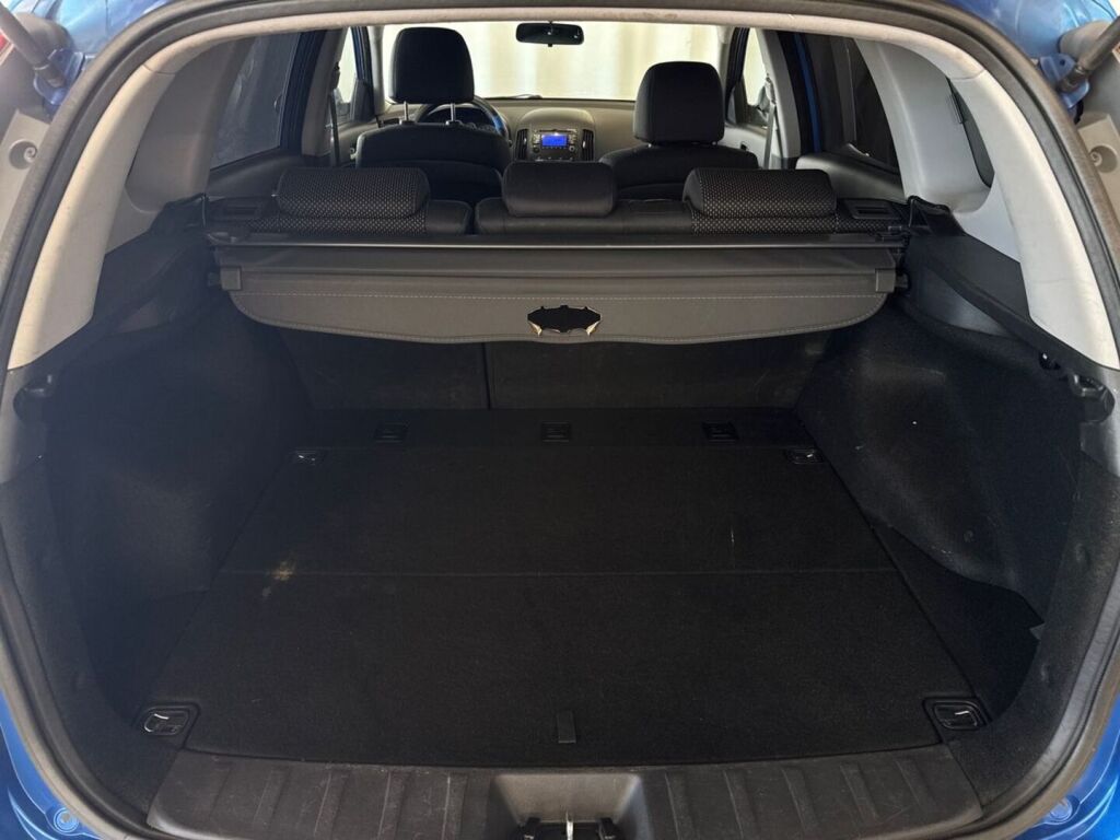 Hyundai i30 2010 Sininen