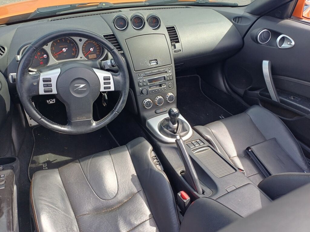 Nissan 350Z 2007 Oranssi