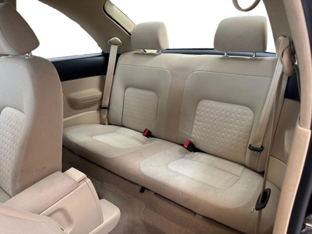Volkswagen New Beetle 2007 Musta