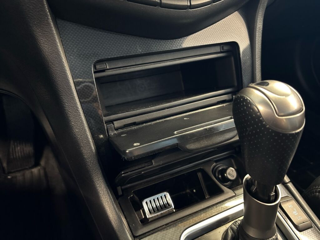 Honda Accord 2008 Ruskea (beige)