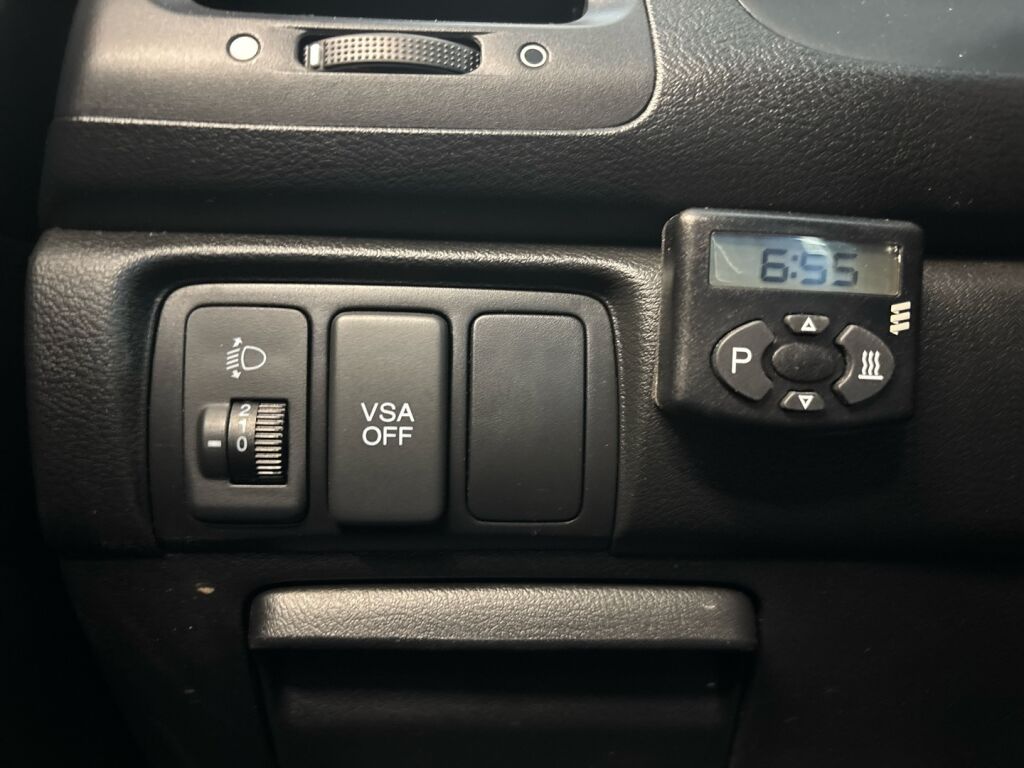 Honda Accord 2008 Ruskea (beige)