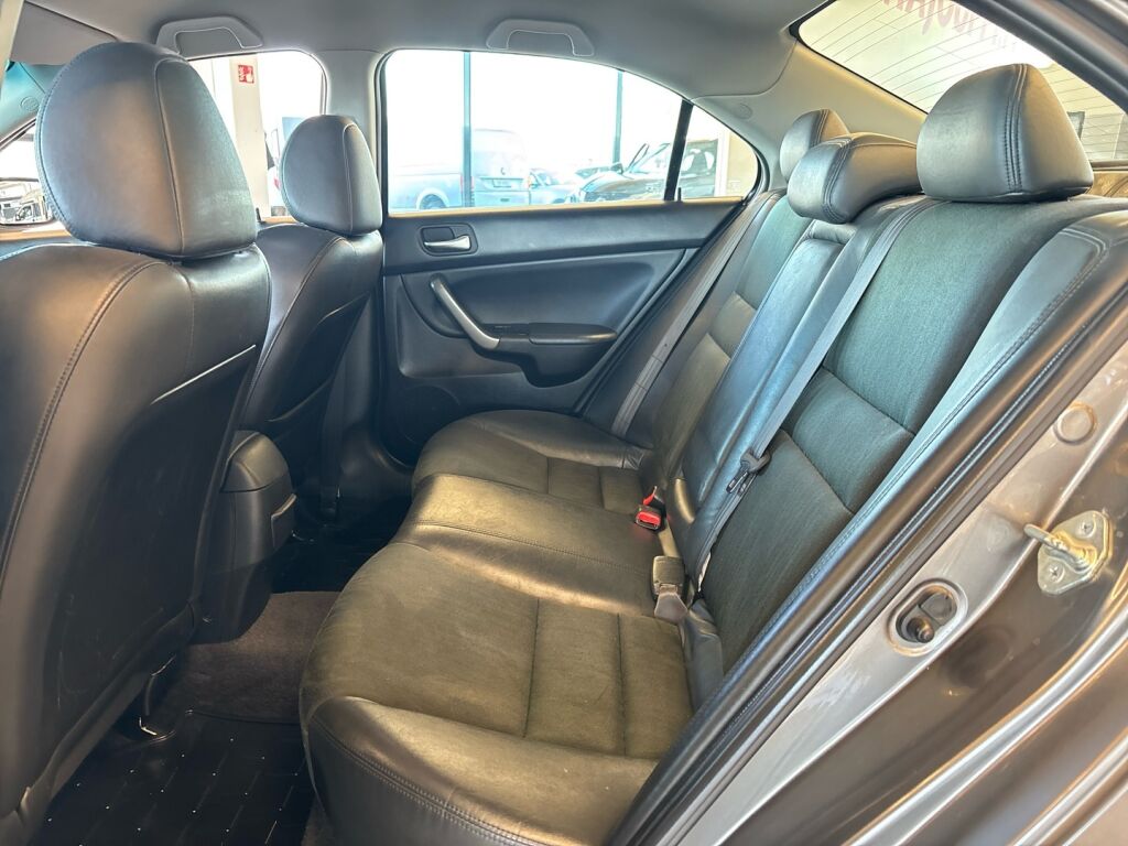 Honda Accord 2008 Ruskea (beige)