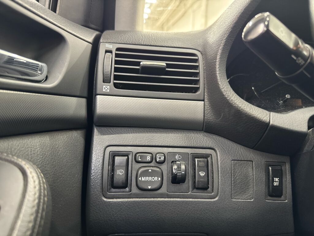 Toyota Avensis 2007 Hopea