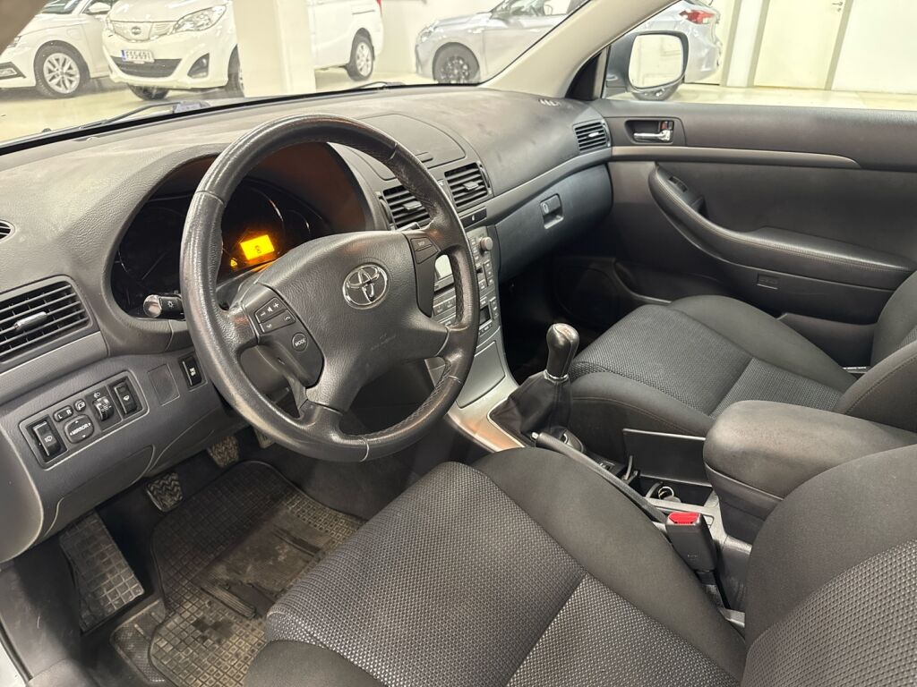 Toyota Avensis 2007 Hopea