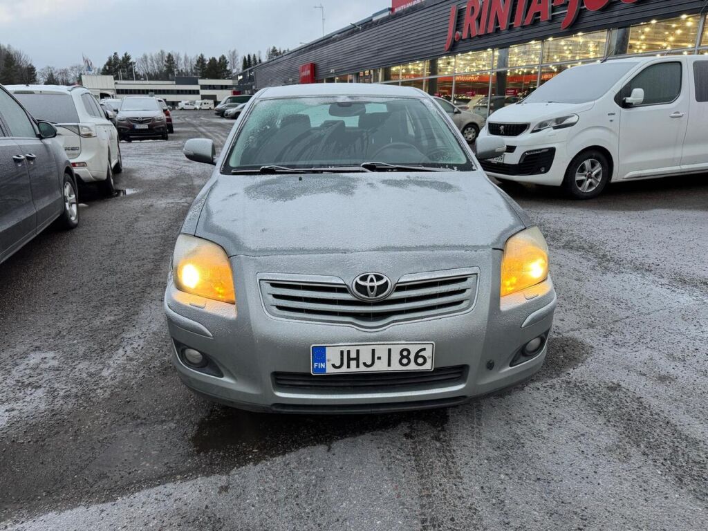 Toyota Avensis 2007 Hopea