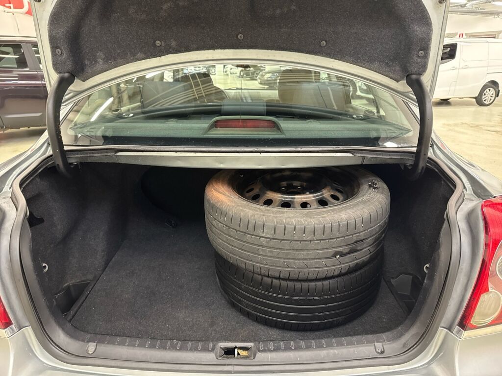 Toyota Avensis 2007 Hopea