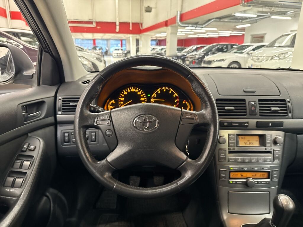 Toyota Avensis 2007 Hopea