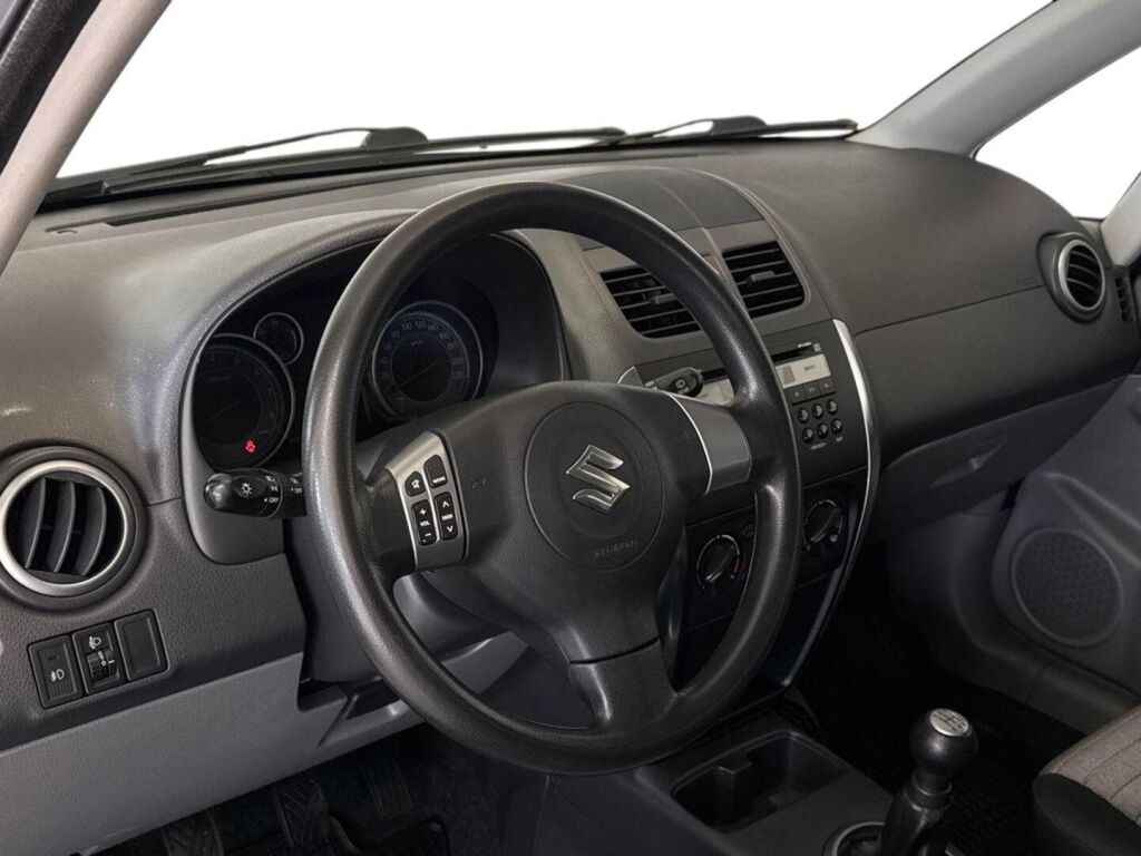 Suzuki SX4 2010 Valkoinen