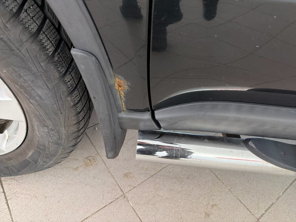 Nissan X-Trail 2007 Musta