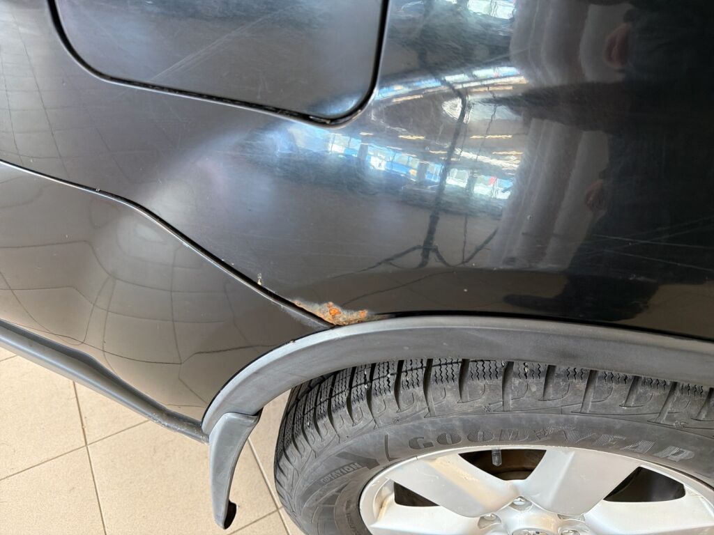Nissan X-Trail 2007 Musta