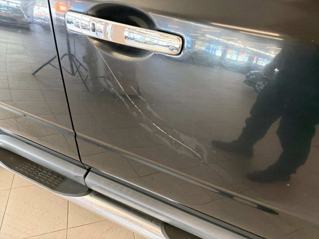 Nissan X-Trail 2007 Musta