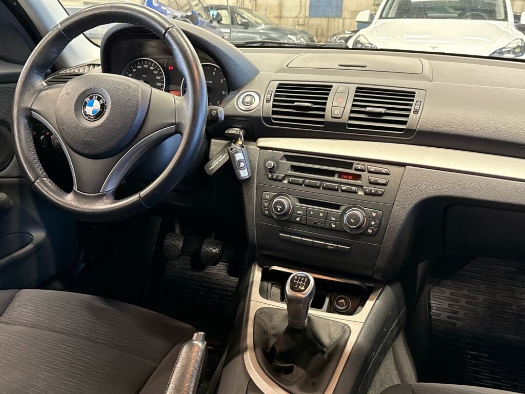 BMW 116 2011 Valkoinen