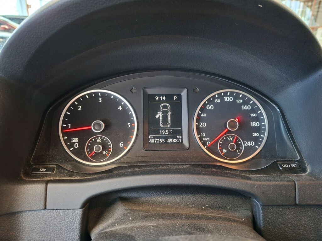 Volkswagen Tiguan 2011 Musta