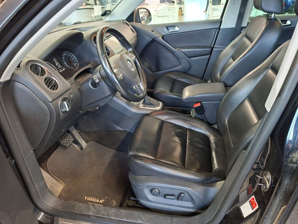 Volkswagen Tiguan 2011 Musta