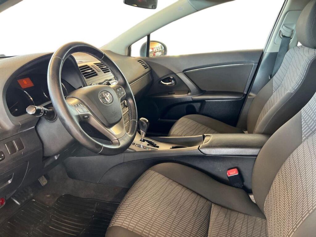 Toyota Avensis 2011 Sininen