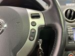 Nissan Qashqai+2 2011 Punainen