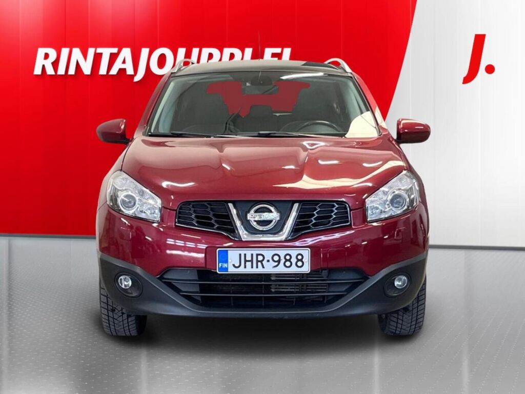 Nissan Qashqai+2 2011 Punainen