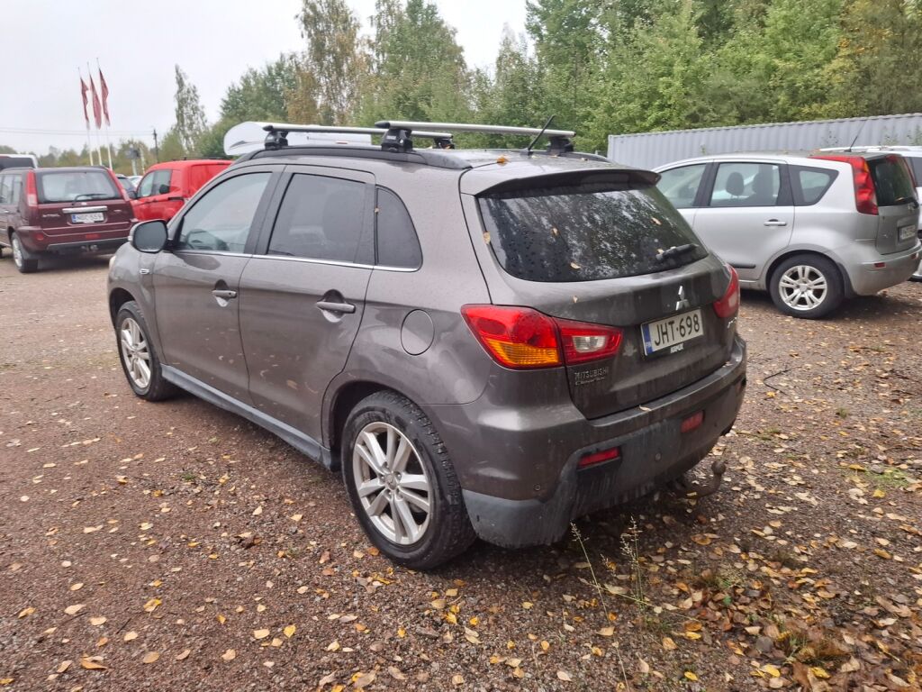 Mitsubishi ASX 2011 Ruskea (beige)