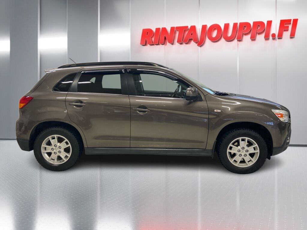 Mitsubishi ASX 2011 Ruskea (beige)