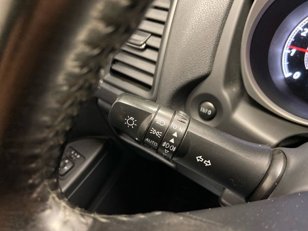 Mitsubishi ASX 2011 Ruskea (beige)