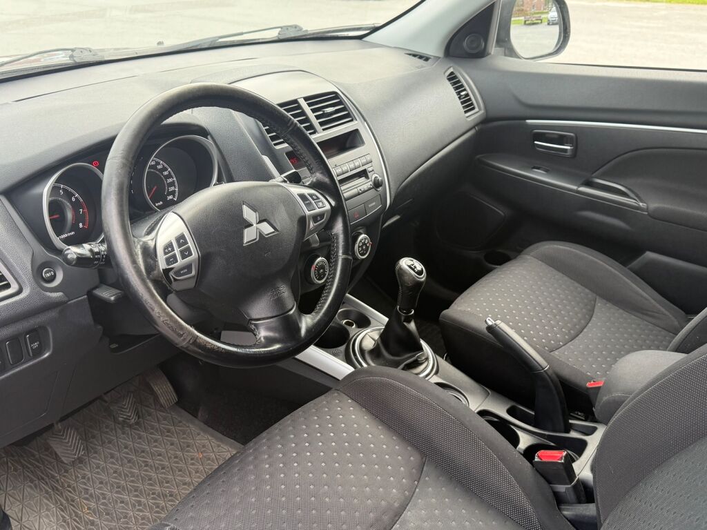 Mitsubishi ASX 2011 Harmaa