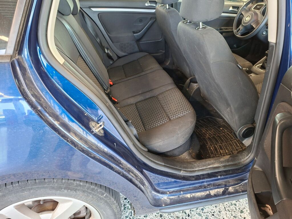 Volkswagen Golf 2011 Harmaa
