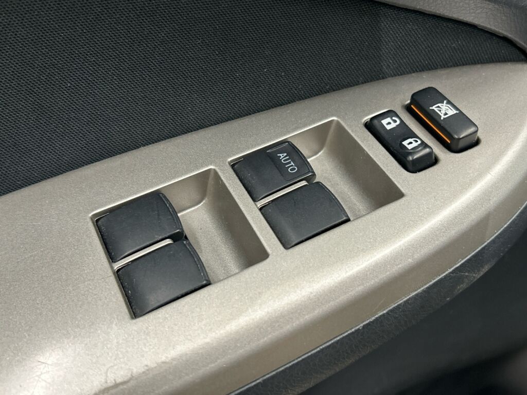 Toyota Corolla 2008 Musta