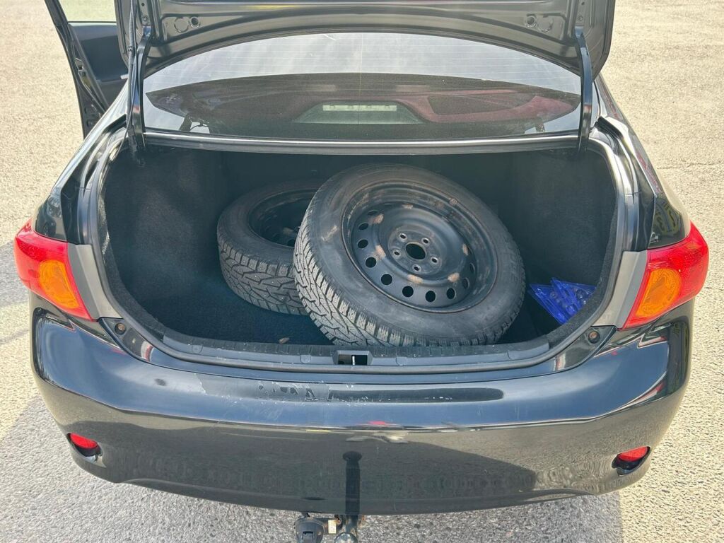 Toyota Corolla 2008 Musta