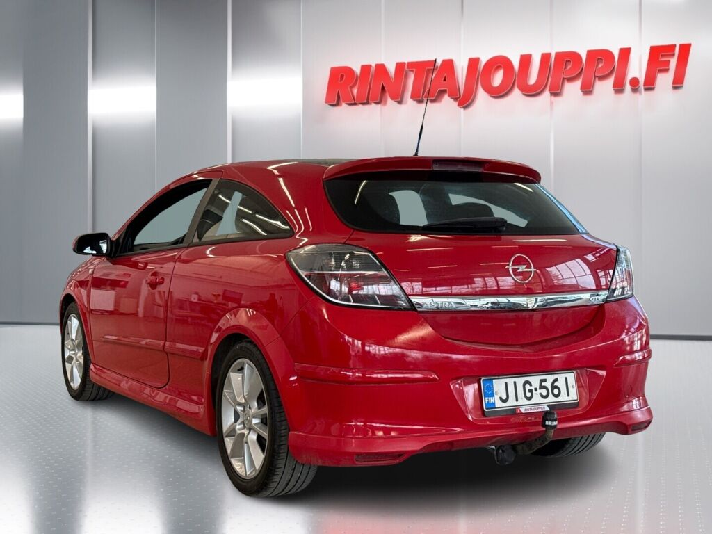 Opel Astra 2009 Punainen