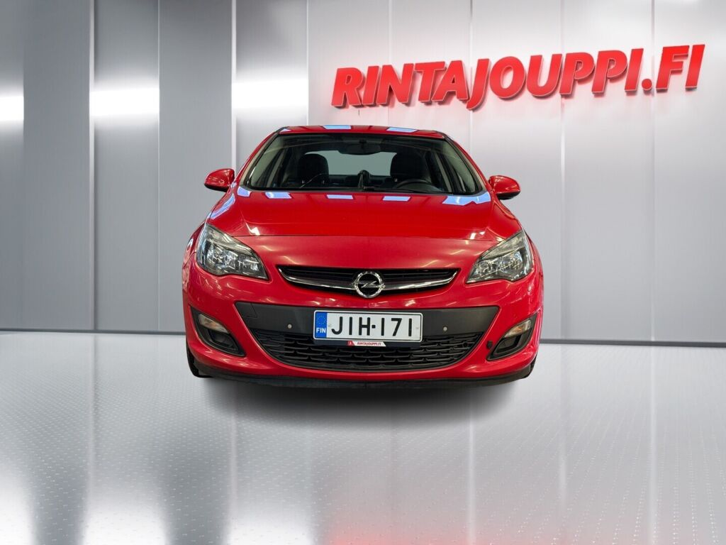 Opel Astra 2013 Punainen