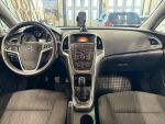 Opel Astra 2013 Punainen
