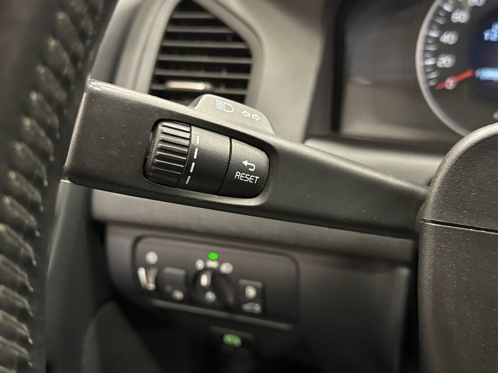 Volvo XC60 2012 Musta