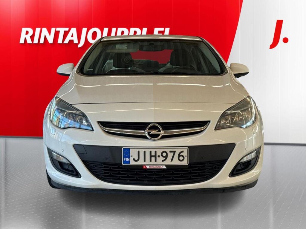 Opel Astra 2013 Valkoinen