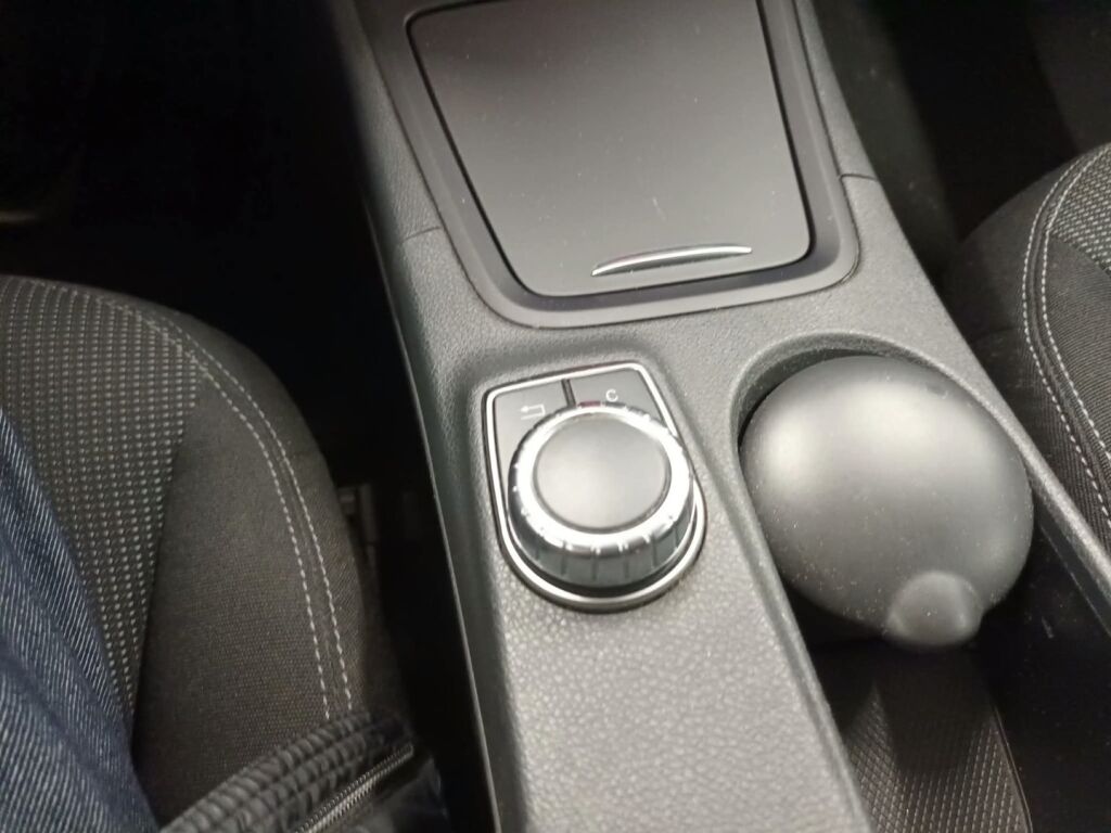Mercedes-Benz B 2013 Valkoinen