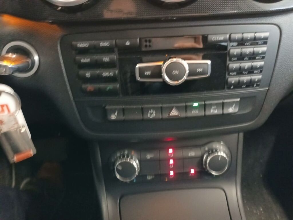 Mercedes-Benz B 2013 Valkoinen