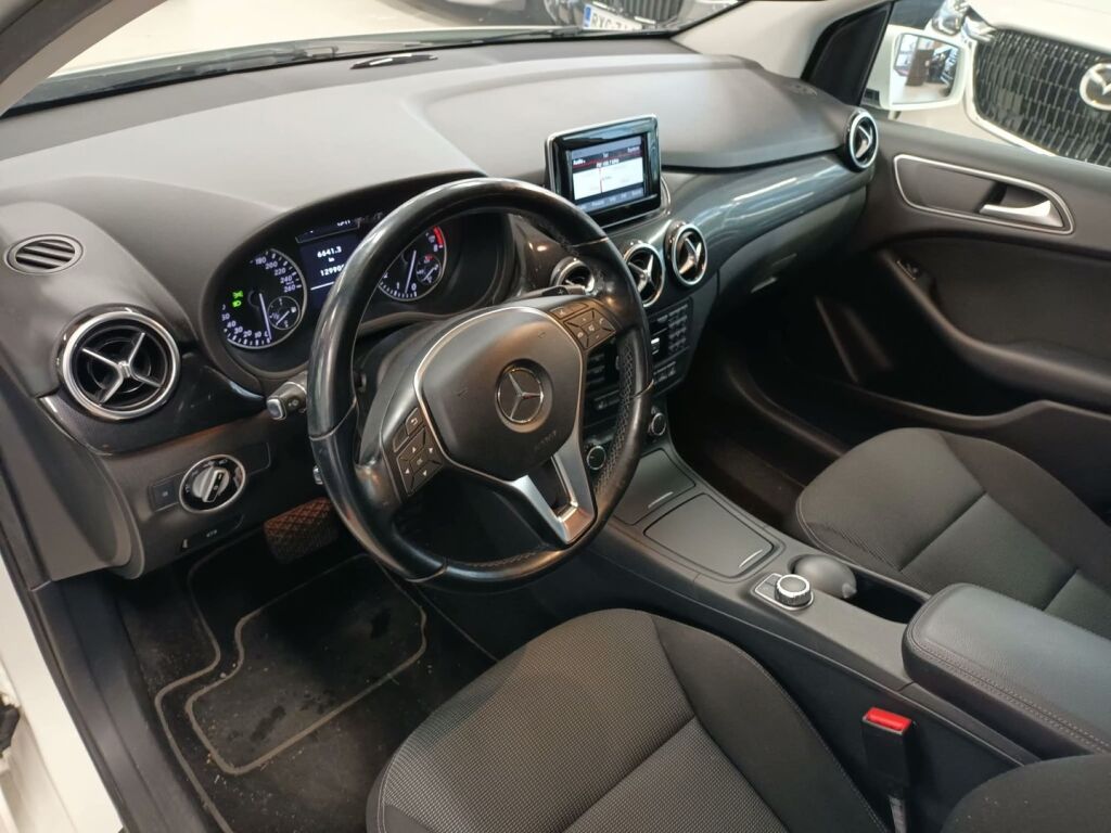 Mercedes-Benz B 2013 Valkoinen
