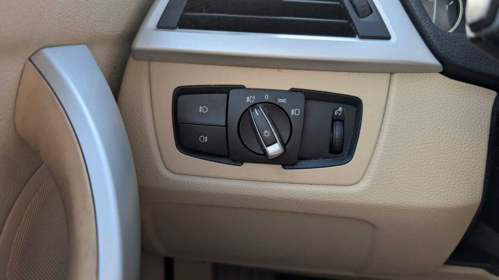 BMW 320 2012 Hopea