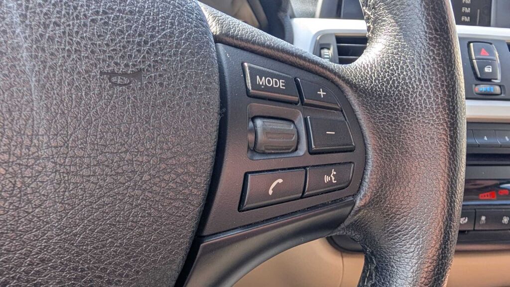 BMW 320 2012 Hopea