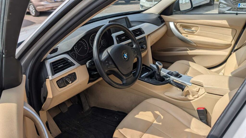 BMW 320 2012 Hopea