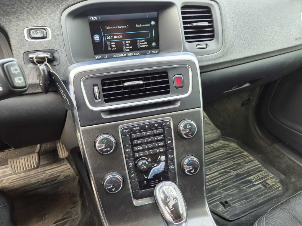 Volvo V60 2012 Valkoinen