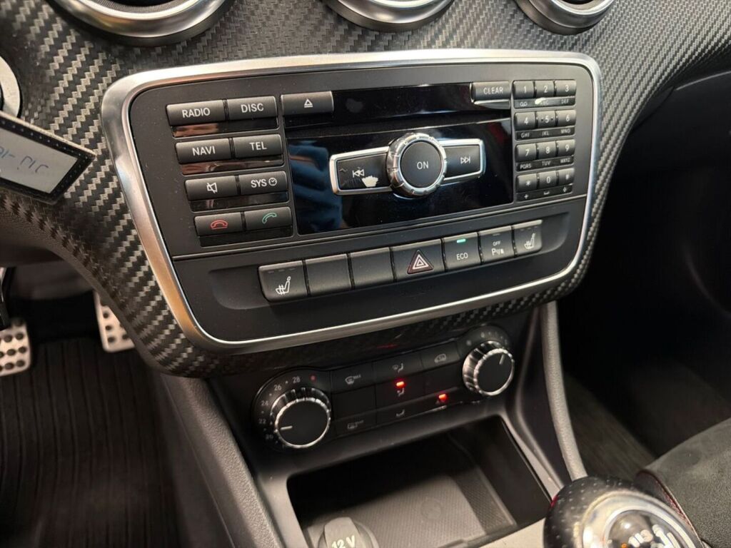 Mercedes-Benz A 2012 Punainen