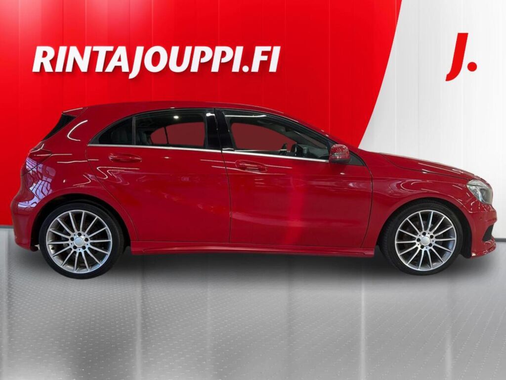 Mercedes-Benz A 2012 Punainen